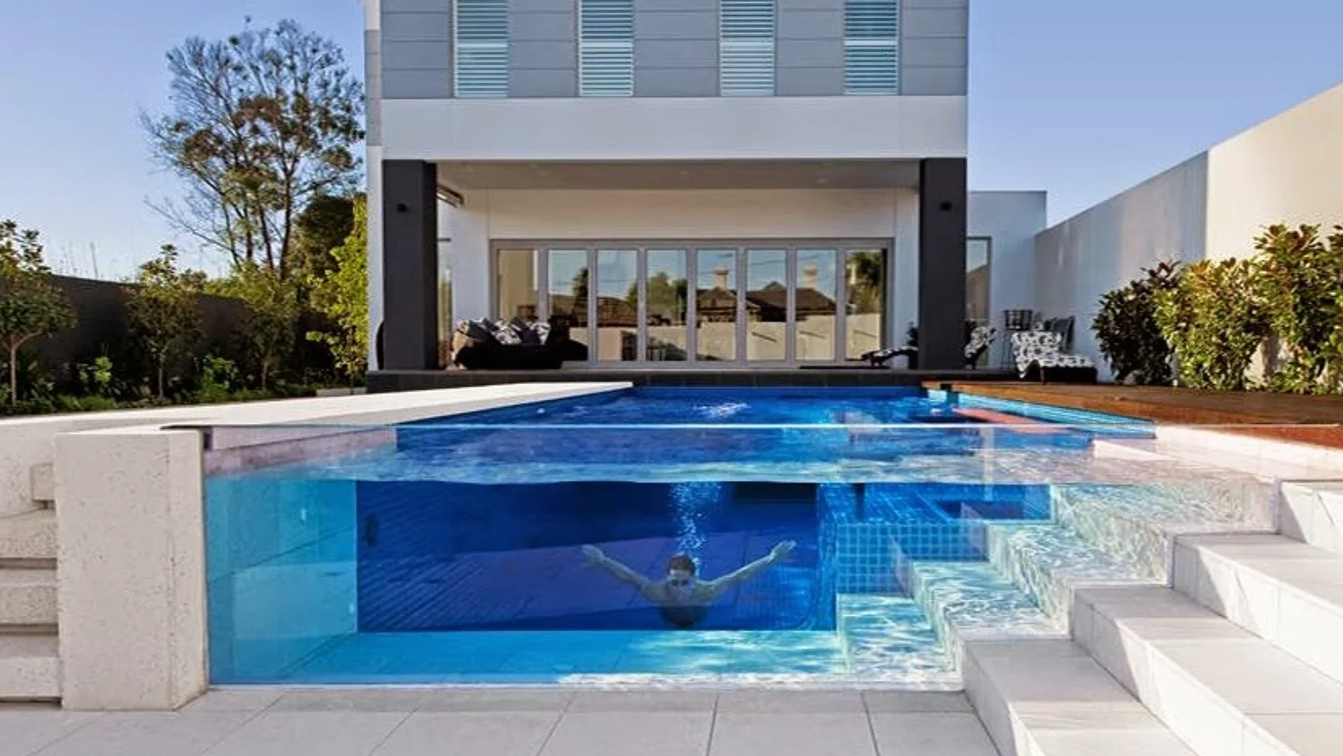 Cómo mantener el agua de la piscina cristalina